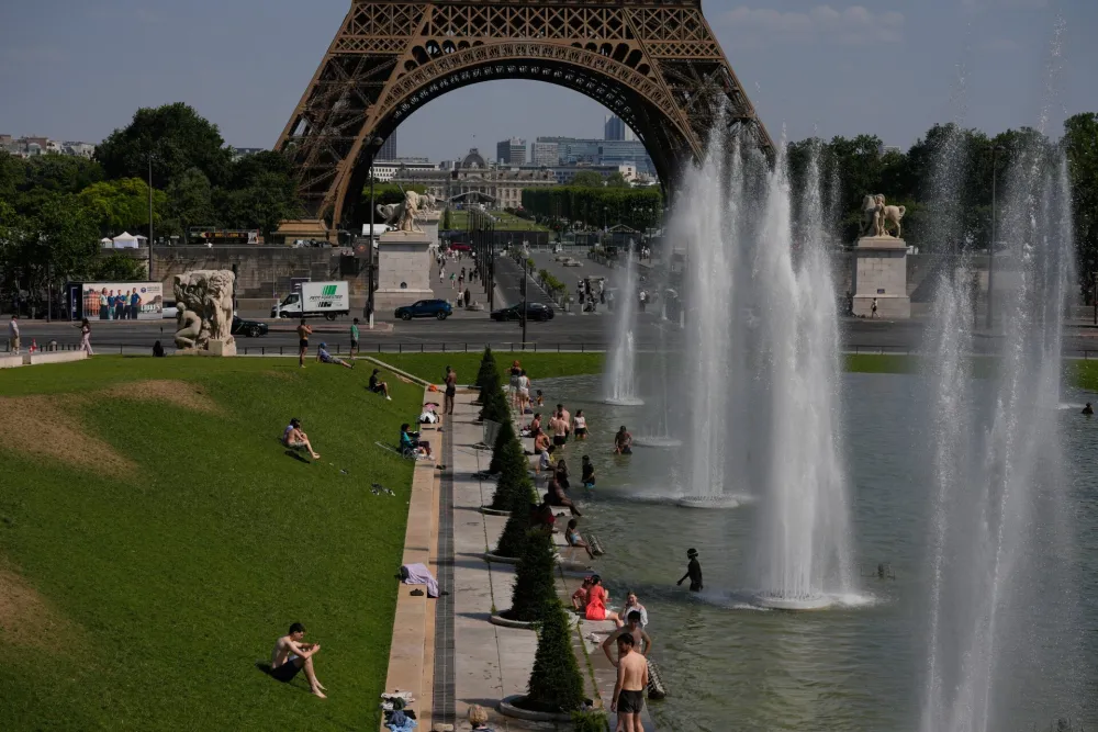 Pariz zbog vrućine ograničio prodaju alkohola, ekstremne temperature &scaron;ire se Evropom