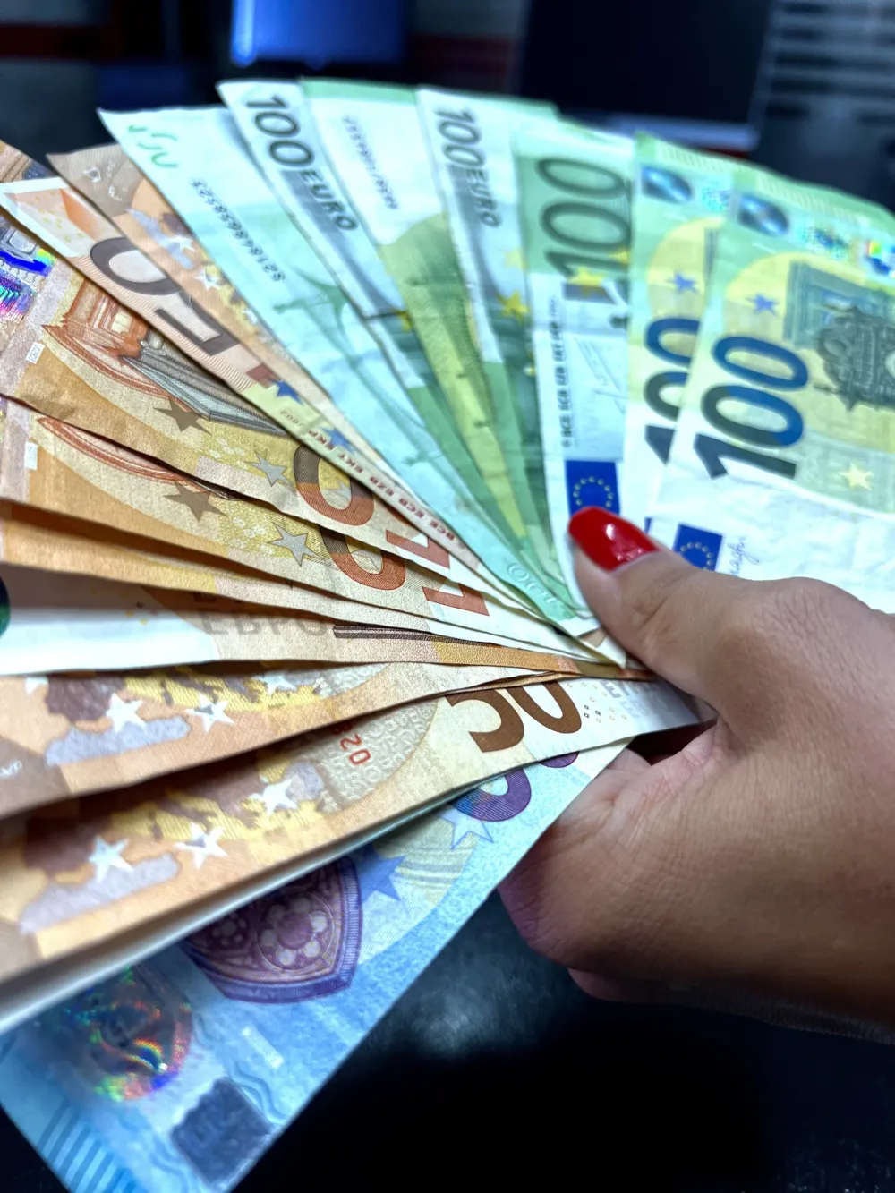 Građani i privreda u bankama drže skoro &scaron;est milijardi