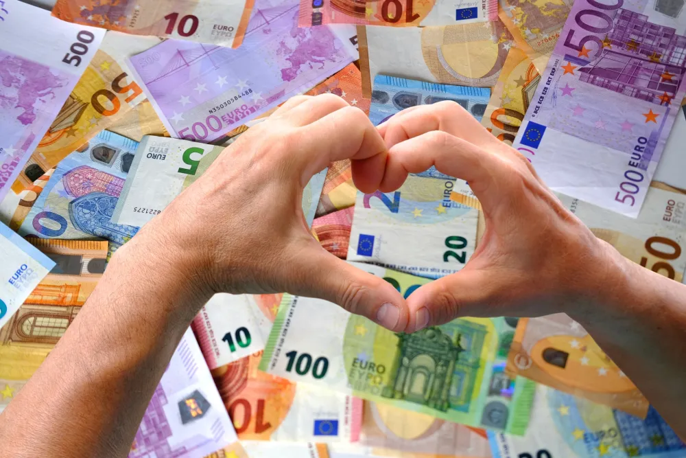 Novac stiže za ova četiri znaka do 4. jula