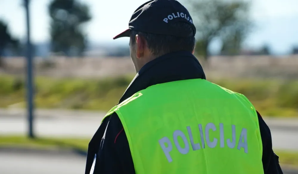 Mlađima od 21 godine zabrana vožnje noću, povratnicima oduzimanje vozila