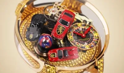 Luksuz bez premca: Sat koji krije mini garažu za Ferrari i Bugatti