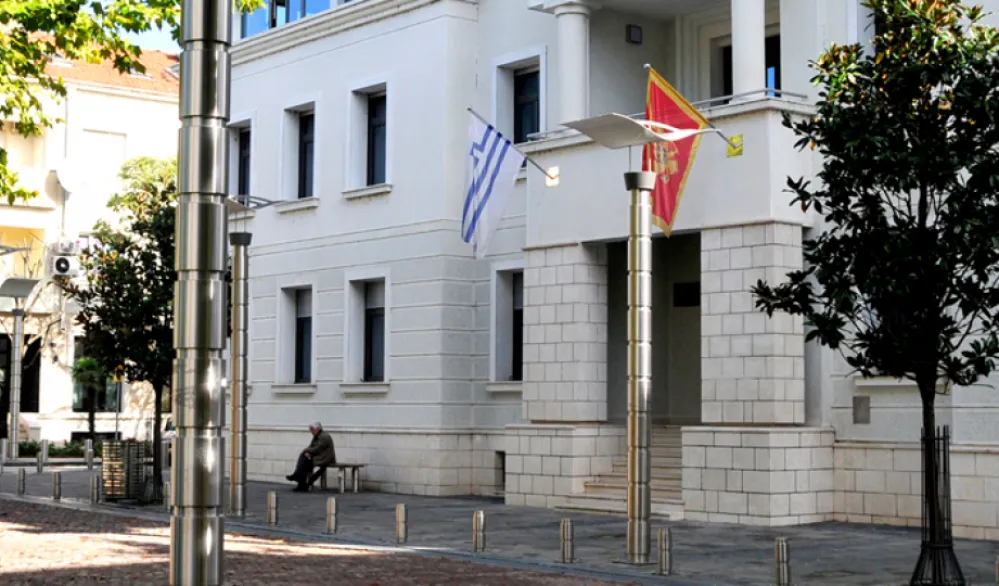 Tri glasa ne mogu izbrisati spomenik Radosavu Ljumoviću