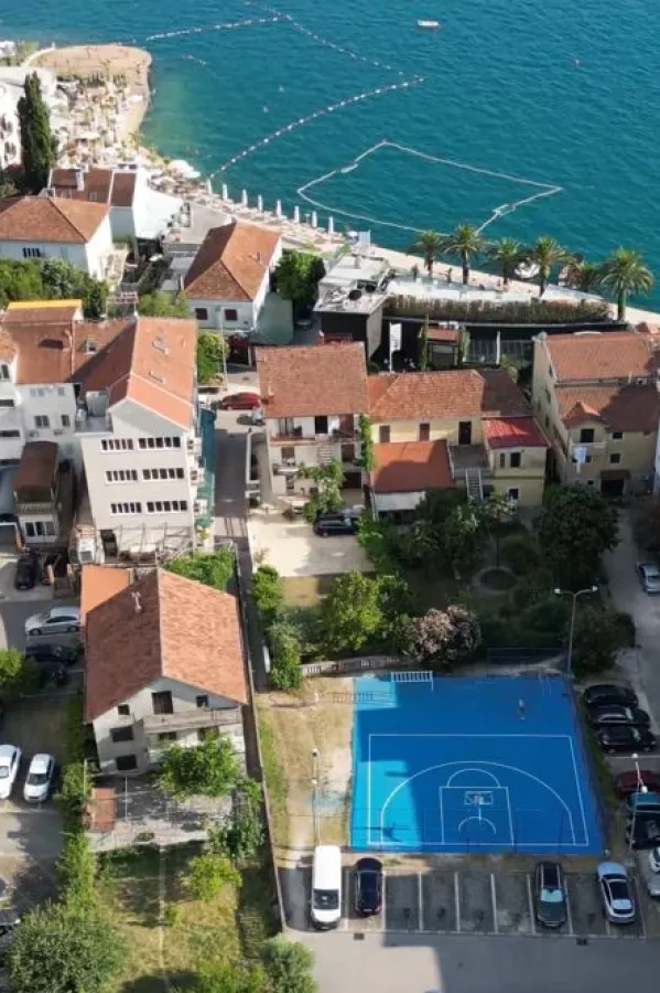 Obnovljeno pet sportskih terena u Tivtu: Uloženo 150.000 eura u unapređenje sportske infrastrukture