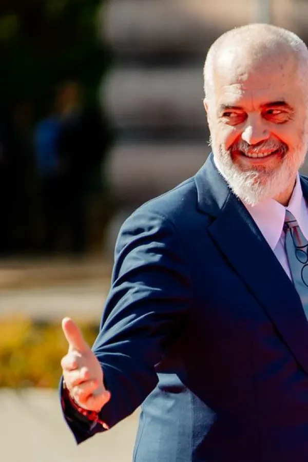 Rama brani odluku Vlade o koncertu Kanjea Vesta u Tirani: Donijeće vi&scaron;e od 100 miliona prihoda