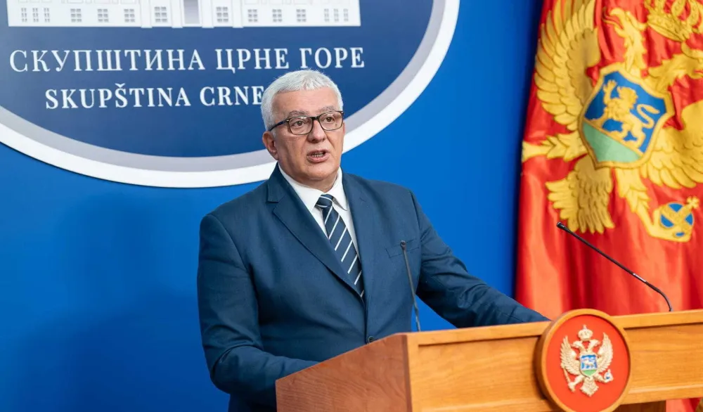 Mandić čestitao 13. jul: Antifašizam uvijek i svuda, totalitarizam nikada više