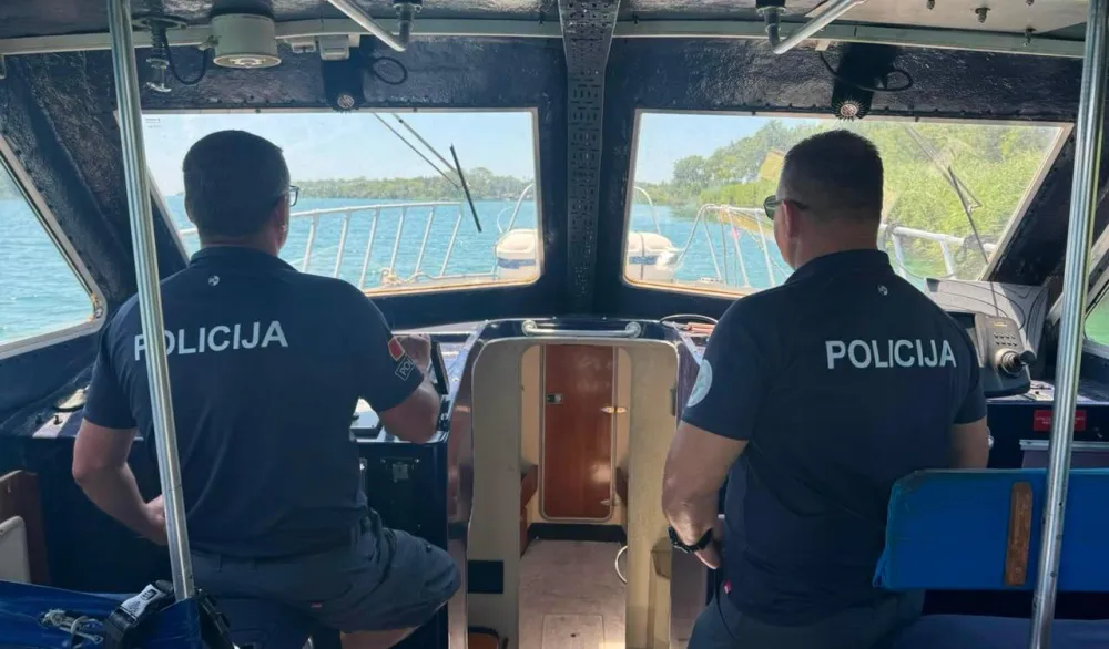 Kontrole na moru: Četiri lica zatečena u prekršaju na Velikoj plaži i Bojani, nepravilnosti utvrđene i u Budvi