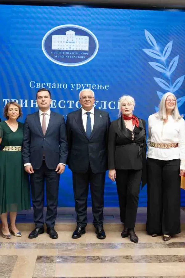 Mandić uručio Trinaestojulske nagrade