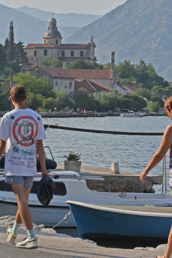 Zvanični podaci Monstata u suprotnosti sa izjavama ministarke turizma: Najave rekordne, a turista manje