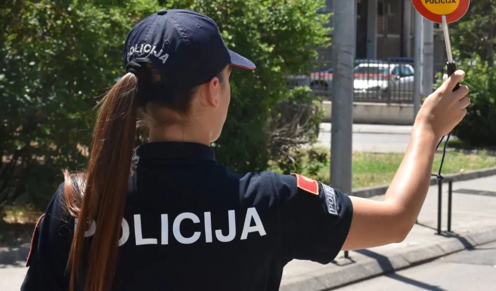 Pojačane kontrole saobraćaja širom Crne Gore: Presretači na ključnim putnim pravcima, policija najavljuje stroži nadzor
