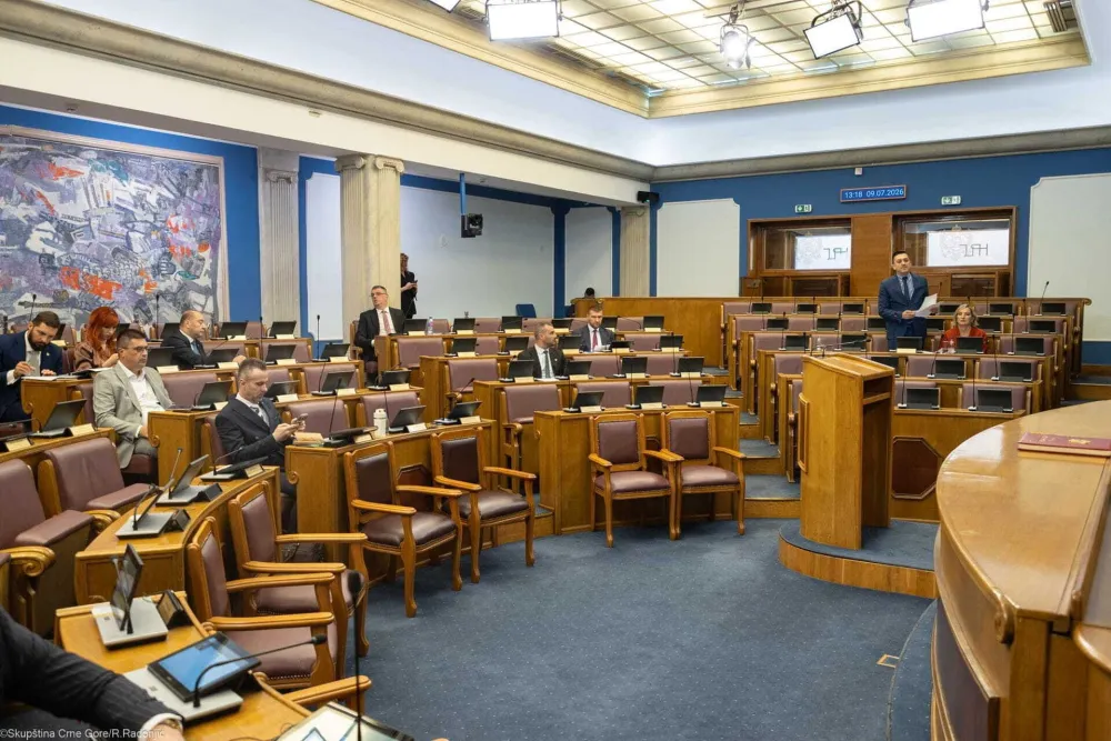 Premijerski sat sa ministrom zdravlja, potom rasprava o rodnoj ravnopravnosti i tragediji na Bioču