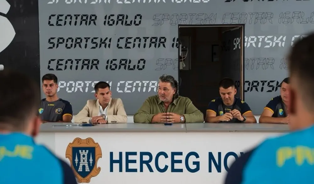 Primorje 1945 sklapa vjerovatno jedan od najjačih timova u istoriji kluba