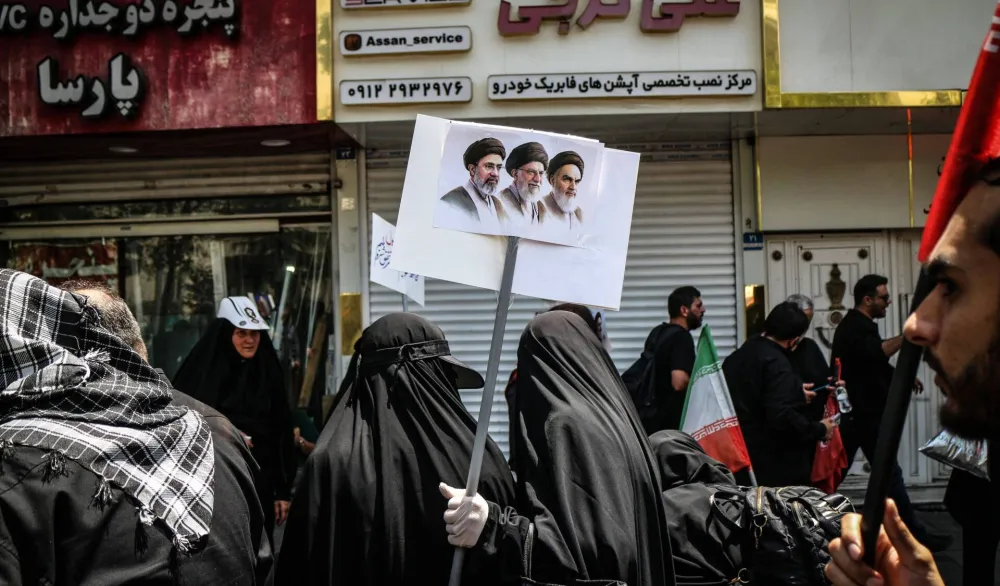 (UŽIVO) Arakči upozorio na haos zbog konfiskacije; SAD izvele 13. noć udara na Iran
