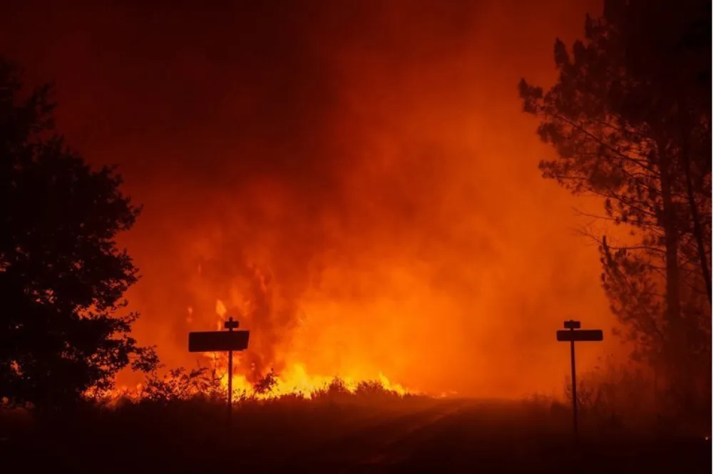Požari se spojili kod Madrida, u Francuskoj evakuisan cijeli poluostrvo