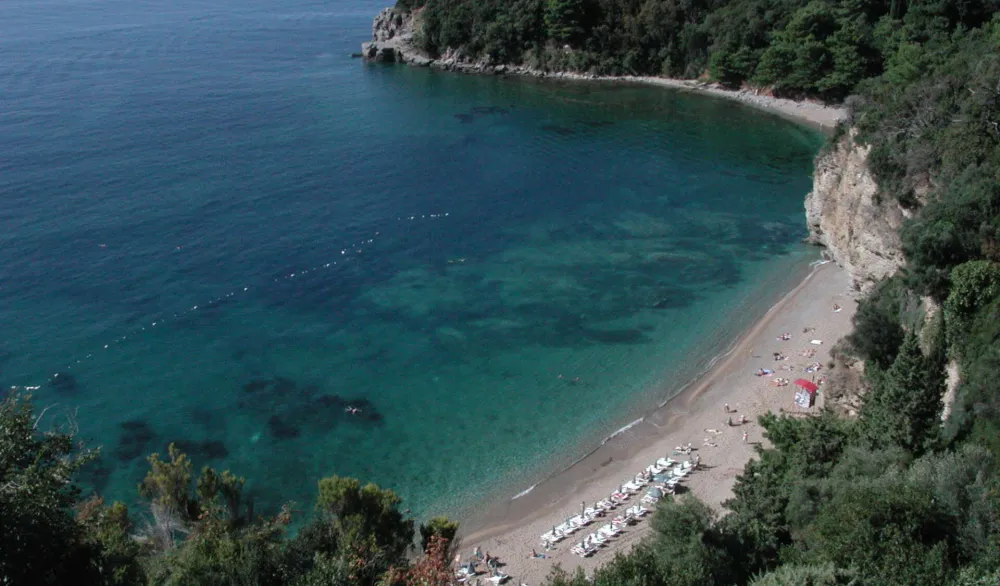 Budva: Mladić se utopio na plaži Mogren