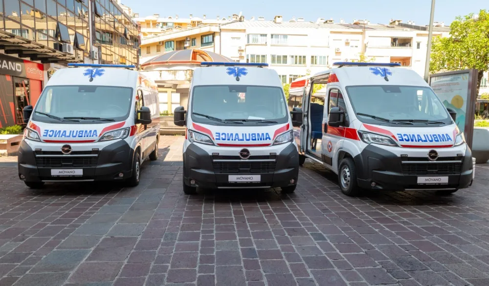 Hitna pomoć dobila tri nova sanitetska vozila za jedinice u Podgorici, Kotoru i Ulcinju